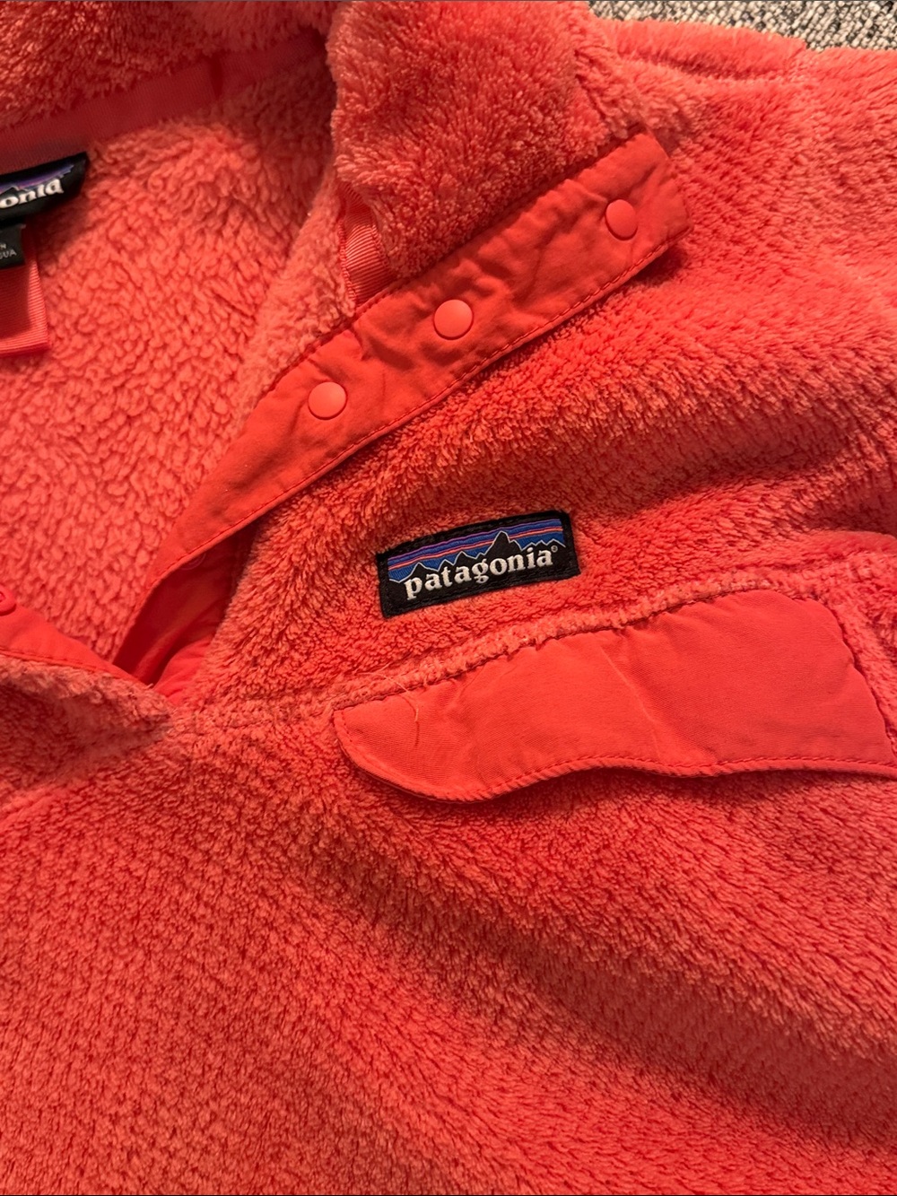 Patagonia Women's Bright Orange Cowl Snap Pullover - Picture 3 of 9